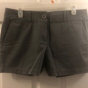 Ann Taylor Loft Gray Riviera shorts  NWT  Size 4